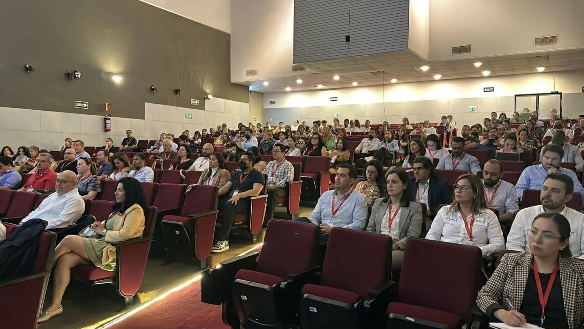 Auditorio del Congreso Anestesia Merida 2027 lleno de asistentes